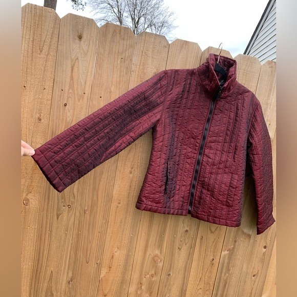 Express Burgundy Black Quilted Water Resistant Zip Front Jacket size‎ medium - Picture 3 of 8